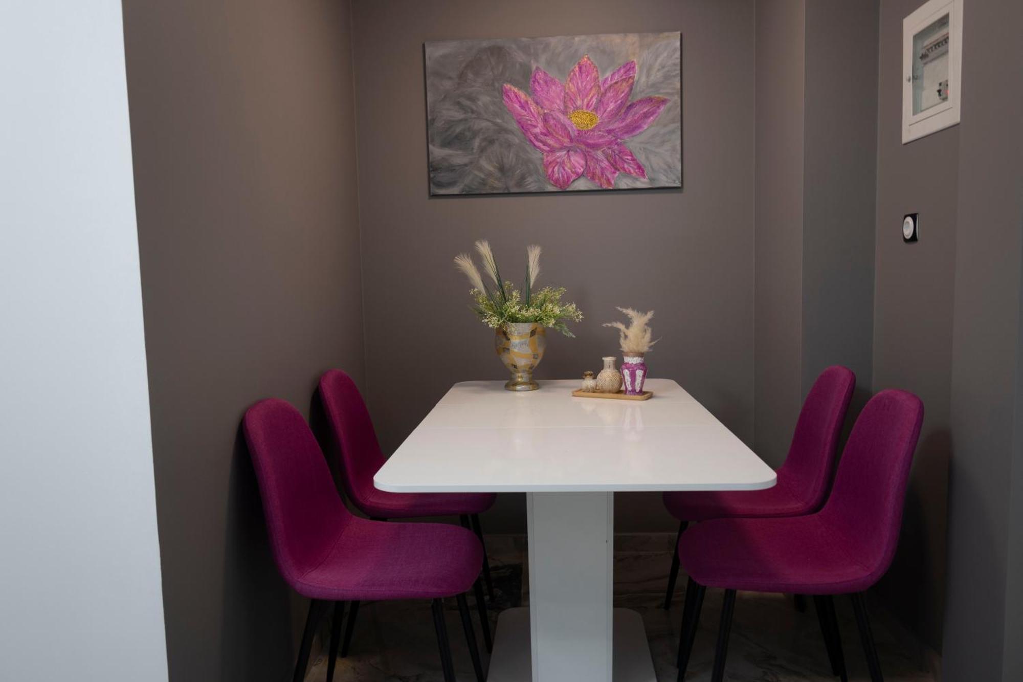 Appartement Luxe Suite, Chrysa's Private Getaway *
