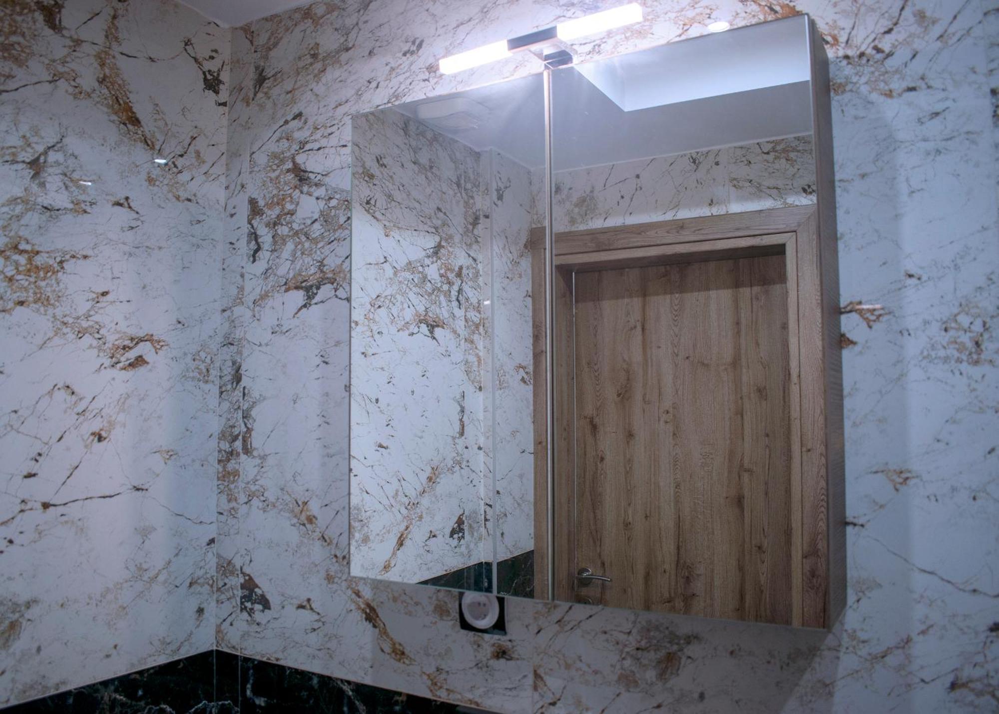 Luxe Suite, Chrysa's Private Getaway * Soluň