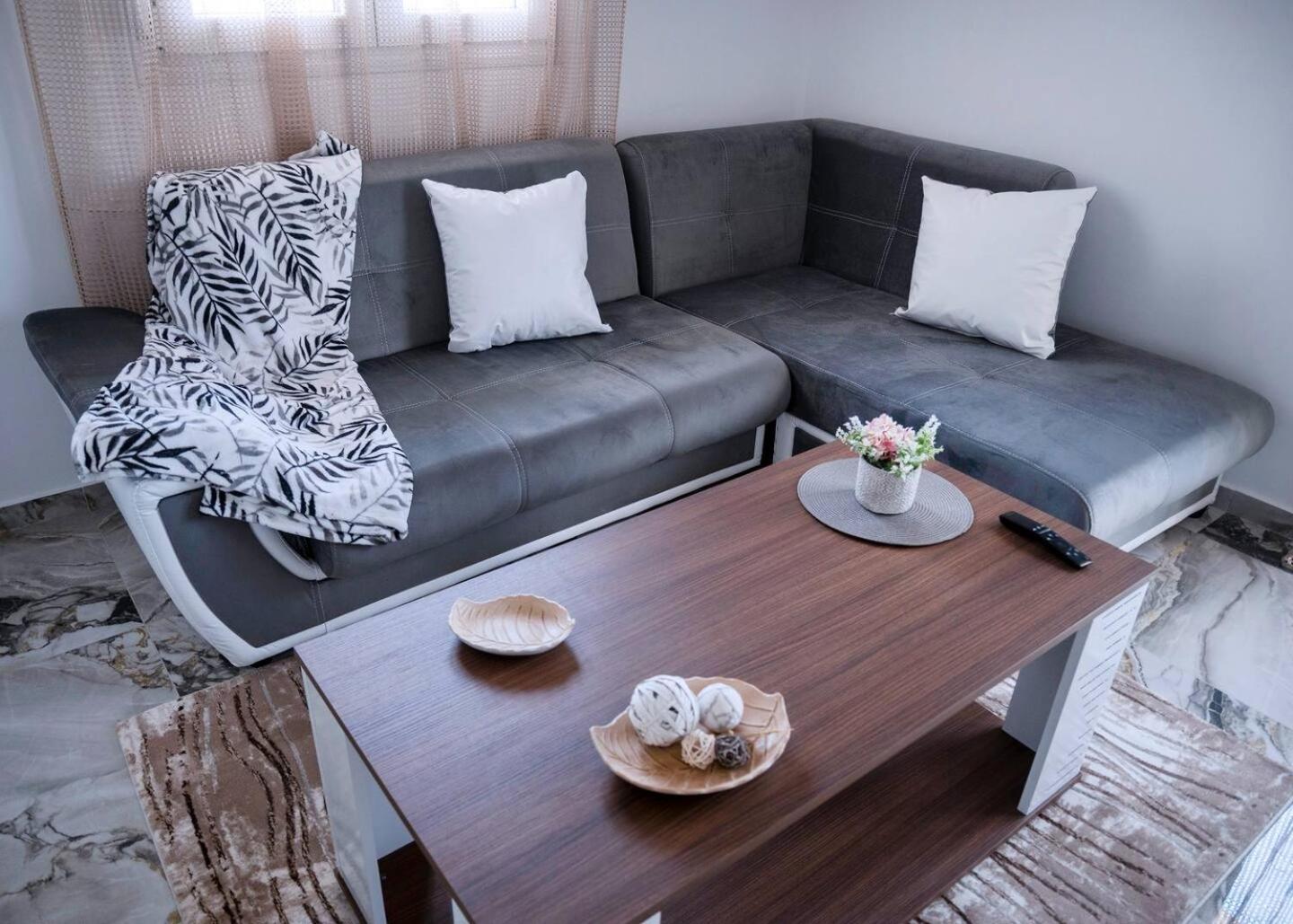 Luxe Suite, Chrysa's Private Getaway Apartament *
